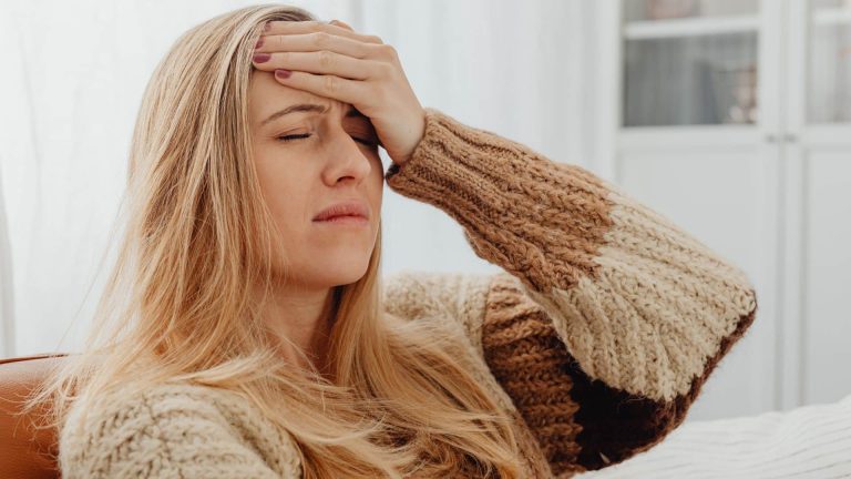 Fentanyl Withdrawal Timeline, Symptoms, and Treatment
