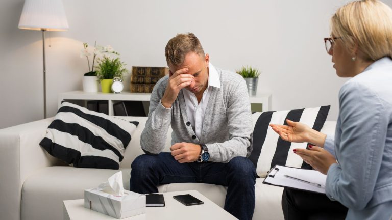 What is the Difference Between Detox and Rehab
