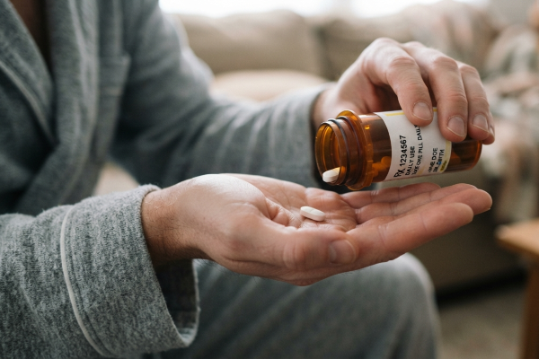 Signs You May Need a Prescription Drug Addiction Center